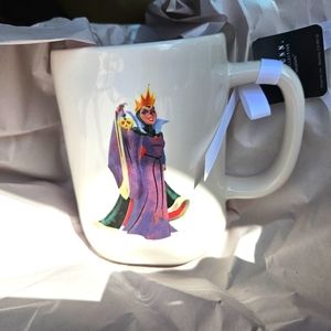 Evil queen Rae Dunn